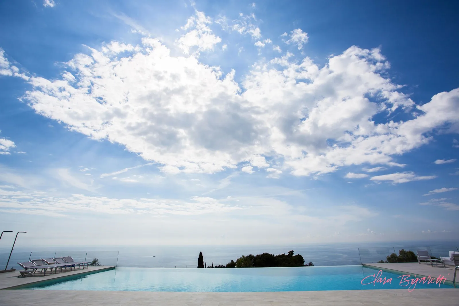 Villa Dandi, Cipressa