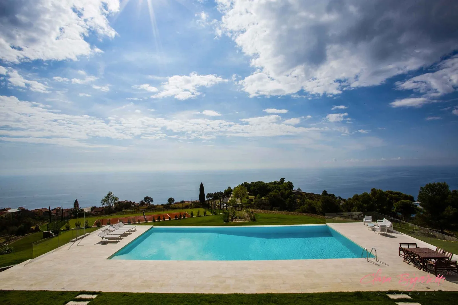 Villa Dandi, Cipressa