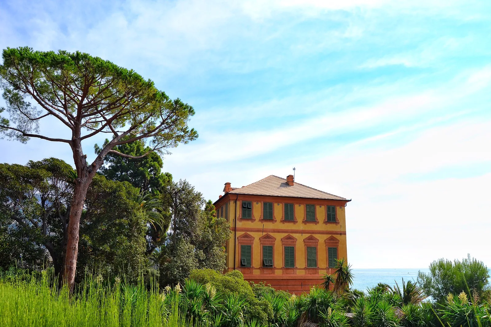 Villa honesto Otio, Latte